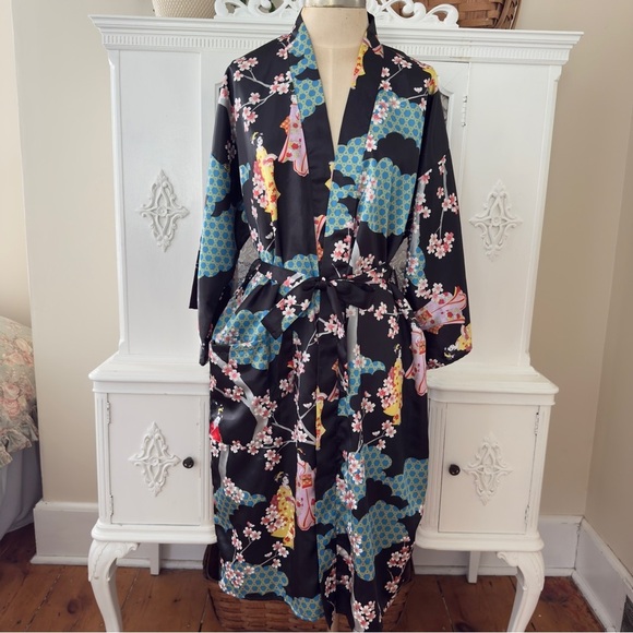 Ichiban Japanese Satin Kimono - Picture 2 of 15